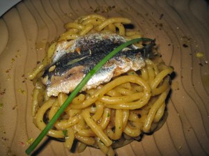 Traditional Venetian Bigoli con Salsa